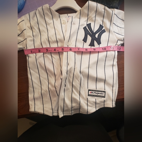 NY Yankees T-shirt - Picture 3 of 9